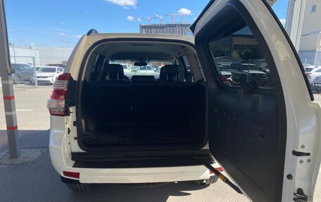Toyota Land Cruiser Prado 150 рестайлинг 2, 2017 год, 3 297 000 рублей, 12 фотография