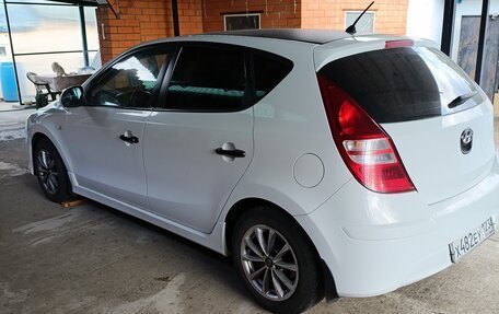Hyundai i30 I, 2010 год, 690 000 рублей, 3 фотография