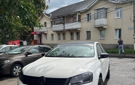 Volkswagen Passat B7, 2011 год, 1 200 000 рублей, 14 фотография