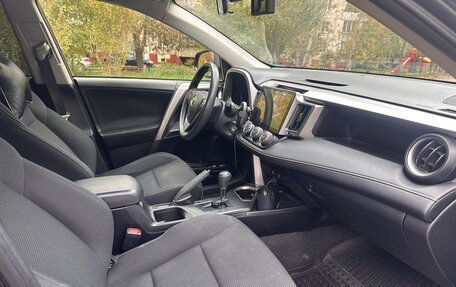 Toyota RAV4, 2016 год, 2 450 000 рублей, 9 фотография