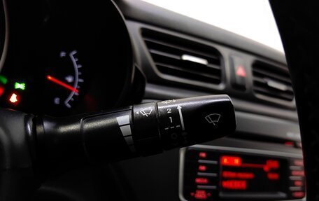 KIA Rio III рестайлинг, 2015 год, 868 000 рублей, 20 фотография