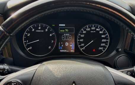 Mitsubishi Outlander III рестайлинг 3, 2013 год, 1 715 000 рублей, 16 фотография