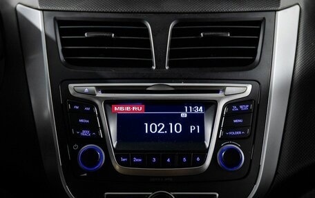 Hyundai Solaris II рестайлинг, 2015 год, 950 000 рублей, 12 фотография
