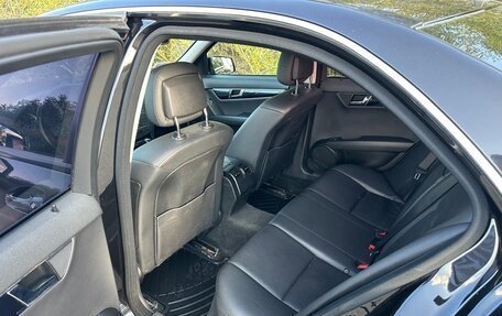 Mercedes-Benz C-Класс, 2010 год, 1 100 000 рублей, 6 фотография