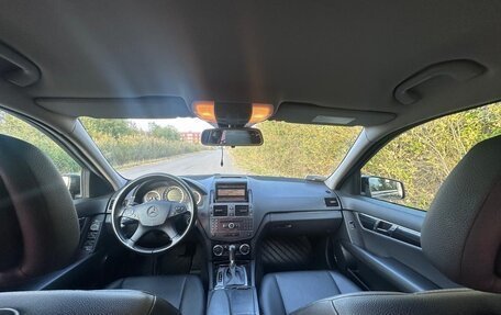 Mercedes-Benz C-Класс, 2010 год, 1 100 000 рублей, 4 фотография