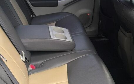 Toyota Prius, 2010 год, 1 245 000 рублей, 23 фотография