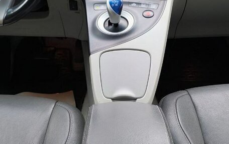 Toyota Prius, 2010 год, 1 245 000 рублей, 21 фотография