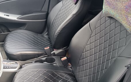 Hyundai Solaris II рестайлинг, 2012 год, 810 000 рублей, 8 фотография