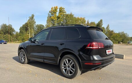 Volkswagen Touareg III, 2016 год, 3 100 000 рублей, 4 фотография