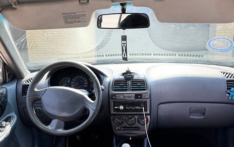 Hyundai Accent II, 2009 год, 7 фотография