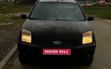 Ford Fusion I, 2005 год, 310 000 рублей, 2 фотография