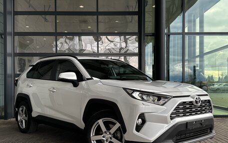 Toyota RAV4, 2020 год, 3 350 000 рублей, 3 фотография