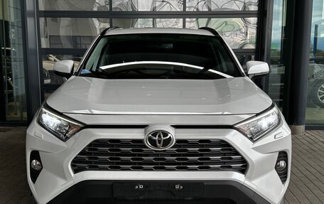 Toyota RAV4, 2020 год, 3 350 000 рублей, 2 фотография