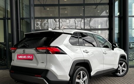 Toyota RAV4, 2020 год, 3 350 000 рублей, 5 фотография