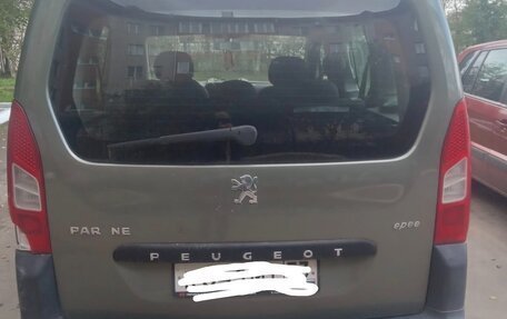 Peugeot Partner II рестайлинг 2, 2009 год, 600 000 рублей, 2 фотография
