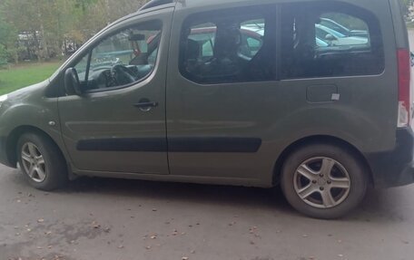 Peugeot Partner II рестайлинг 2, 2009 год, 600 000 рублей, 4 фотография
