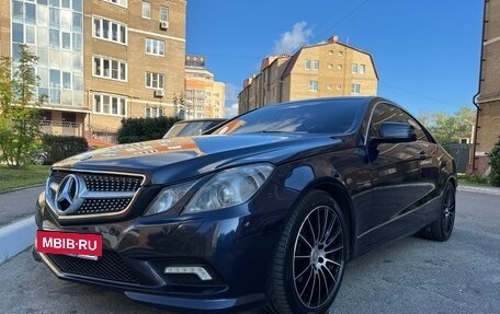 Mercedes-Benz E-Класс, 2011 год, 1 166 000 рублей, 2 фотография