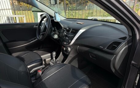 Hyundai Solaris II рестайлинг, 2016 год, 1 020 000 рублей, 19 фотография