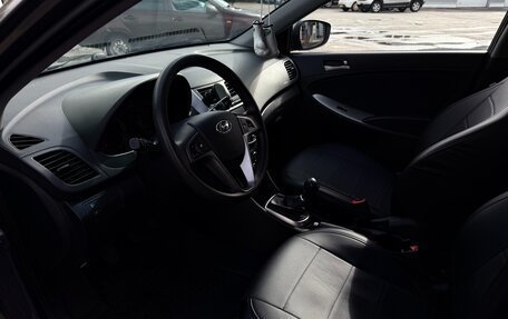 Hyundai Solaris II рестайлинг, 2016 год, 1 020 000 рублей, 32 фотография