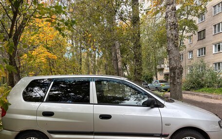 Mitsubishi Space Star I рестайлинг, 2003 год, 300 000 рублей, 3 фотография