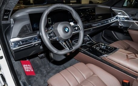BMW 7 серия, 2024 год, 23 190 000 рублей, 5 фотография