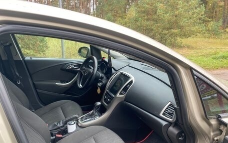 Opel Astra J, 2011 год, 850 000 рублей, 4 фотография