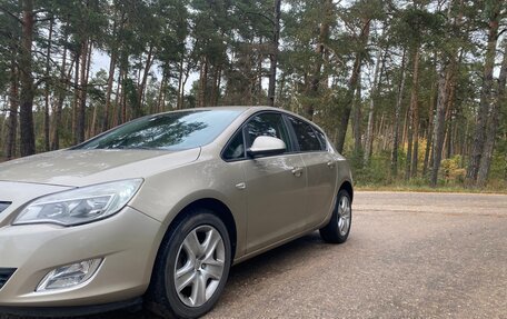 Opel Astra J, 2011 год, 850 000 рублей, 9 фотография