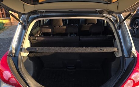 Nissan Tiida, 2011 год, 800 000 рублей, 8 фотография