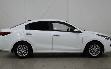 KIA Rio IV, 2017 год, 1 200 000 рублей, 6 фотография