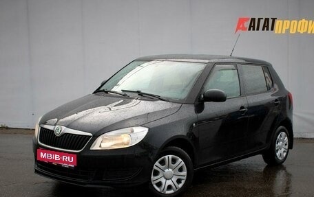Skoda Fabia II, 2010 год, 509 000 рублей, 2 фотография