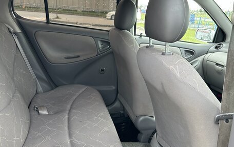 Toyota Platz, 2000 год, 285 000 рублей, 9 фотография