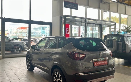 Renault Kaptur I рестайлинг, 2017 год, 1 200 000 рублей, 7 фотография