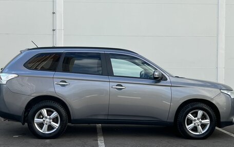 Mitsubishi Outlander III рестайлинг 3, 2012 год, 1 179 000 рублей, 6 фотография