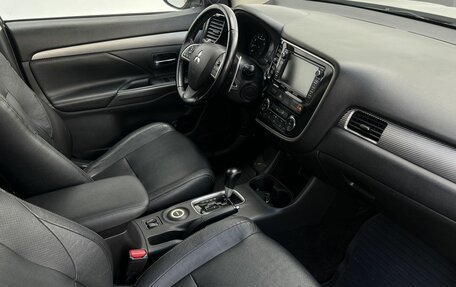 Mitsubishi Outlander III рестайлинг 3, 2012 год, 1 179 000 рублей, 14 фотография