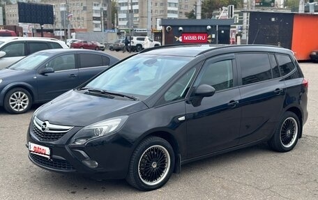 Opel Zafira C рестайлинг, 2014 год, 990 000 рублей, 1 фотография