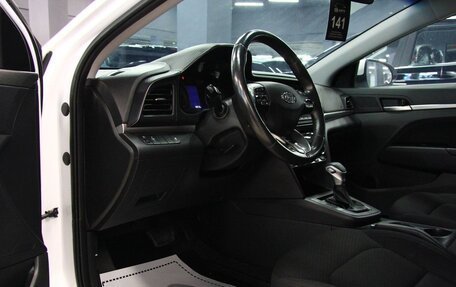Hyundai Elantra VI рестайлинг, 2020 год, 1 359 000 рублей, 11 фотография