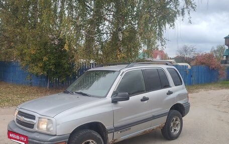 Chevrolet Tracker II, 2001 год, 260 000 рублей, 2 фотография