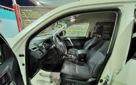 Toyota Land Cruiser Prado 150 рестайлинг 2, 2018 год, 4 550 000 рублей, 3 фотография