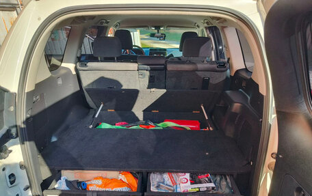 Toyota Land Cruiser Prado 150 рестайлинг 2, 2018 год, 4 550 000 рублей, 17 фотография