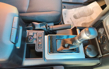 Toyota Land Cruiser Prado 150 рестайлинг 2, 2018 год, 4 550 000 рублей, 20 фотография