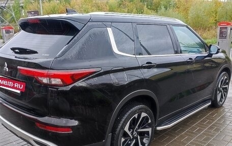 Mitsubishi Outlander, 2023 год, 4 100 000 рублей, 6 фотография