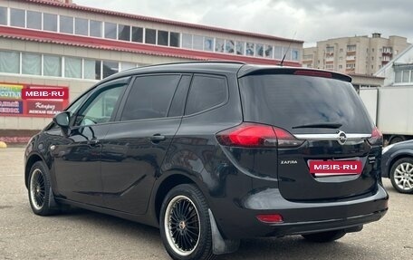 Opel Zafira C рестайлинг, 2014 год, 990 000 рублей, 6 фотография