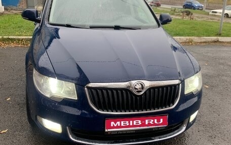 Skoda Superb III рестайлинг, 2009 год, 800 000 рублей, 1 фотография