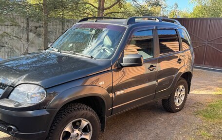 Chevrolet Niva I рестайлинг, 2013 год, 400 000 рублей, 3 фотография