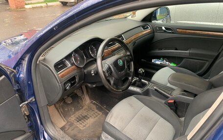 Skoda Superb III рестайлинг, 2009 год, 800 000 рублей, 10 фотография