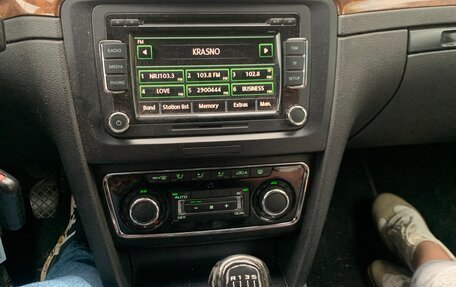 Skoda Superb III рестайлинг, 2009 год, 800 000 рублей, 16 фотография