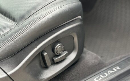 Jaguar E-Pace, 2020 год, 2 990 000 рублей, 17 фотография