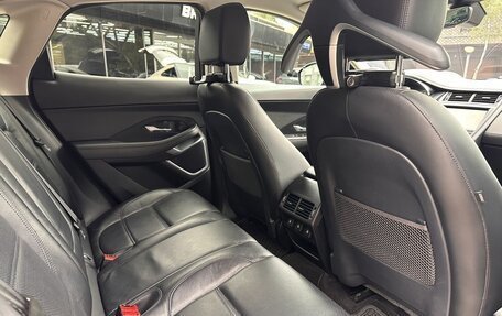 Jaguar E-Pace, 2020 год, 2 990 000 рублей, 22 фотография