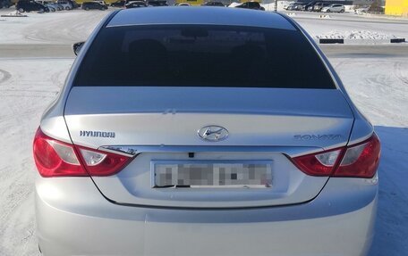 Hyundai Sonata VI, 2010 год, 900 000 рублей, 5 фотография