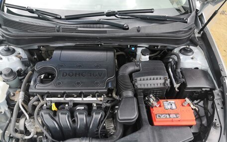 Hyundai Sonata VI, 2010 год, 900 000 рублей, 7 фотография